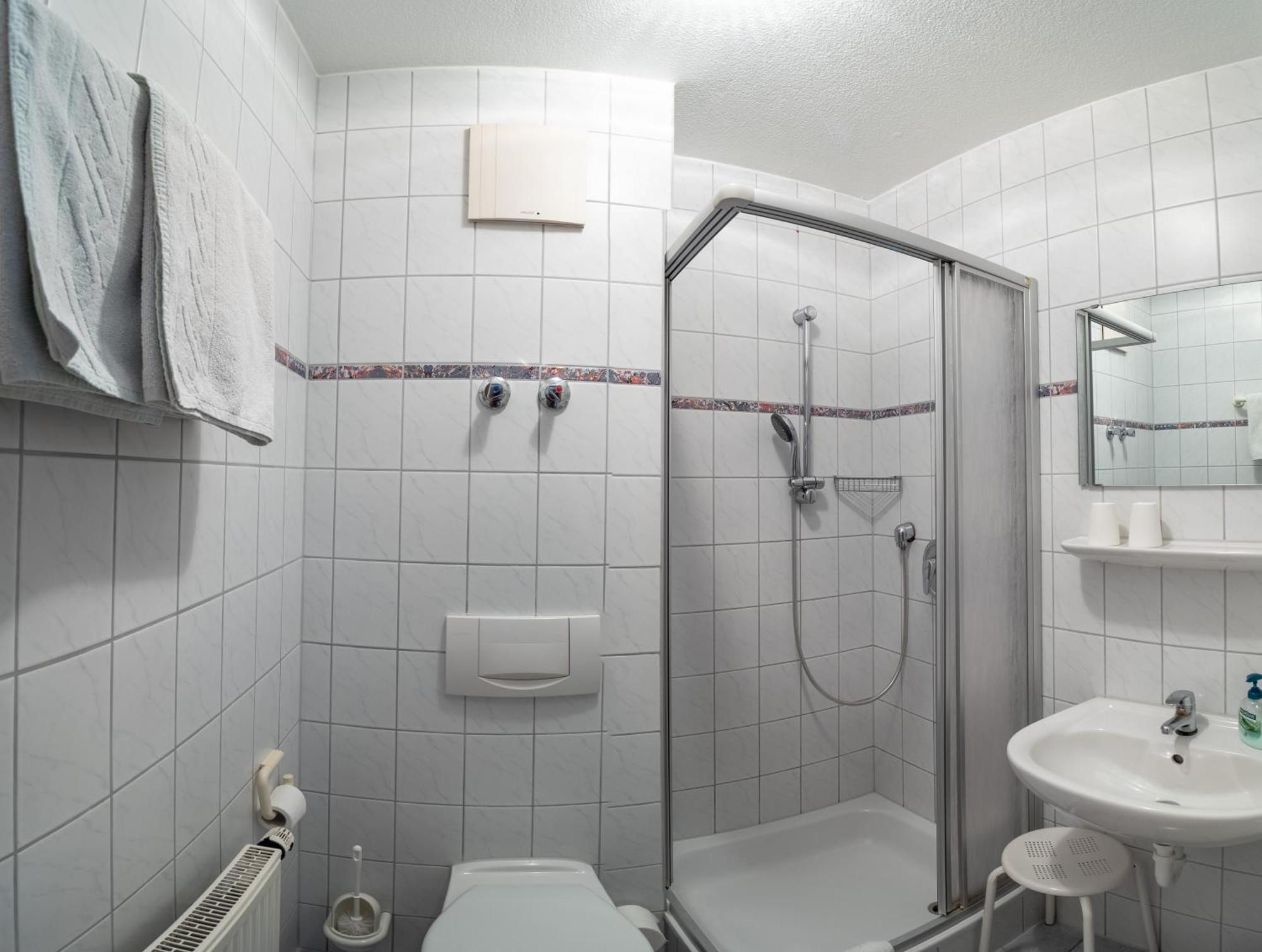 Gaestehaus Marion Dettingen an der Erms Rom bilde